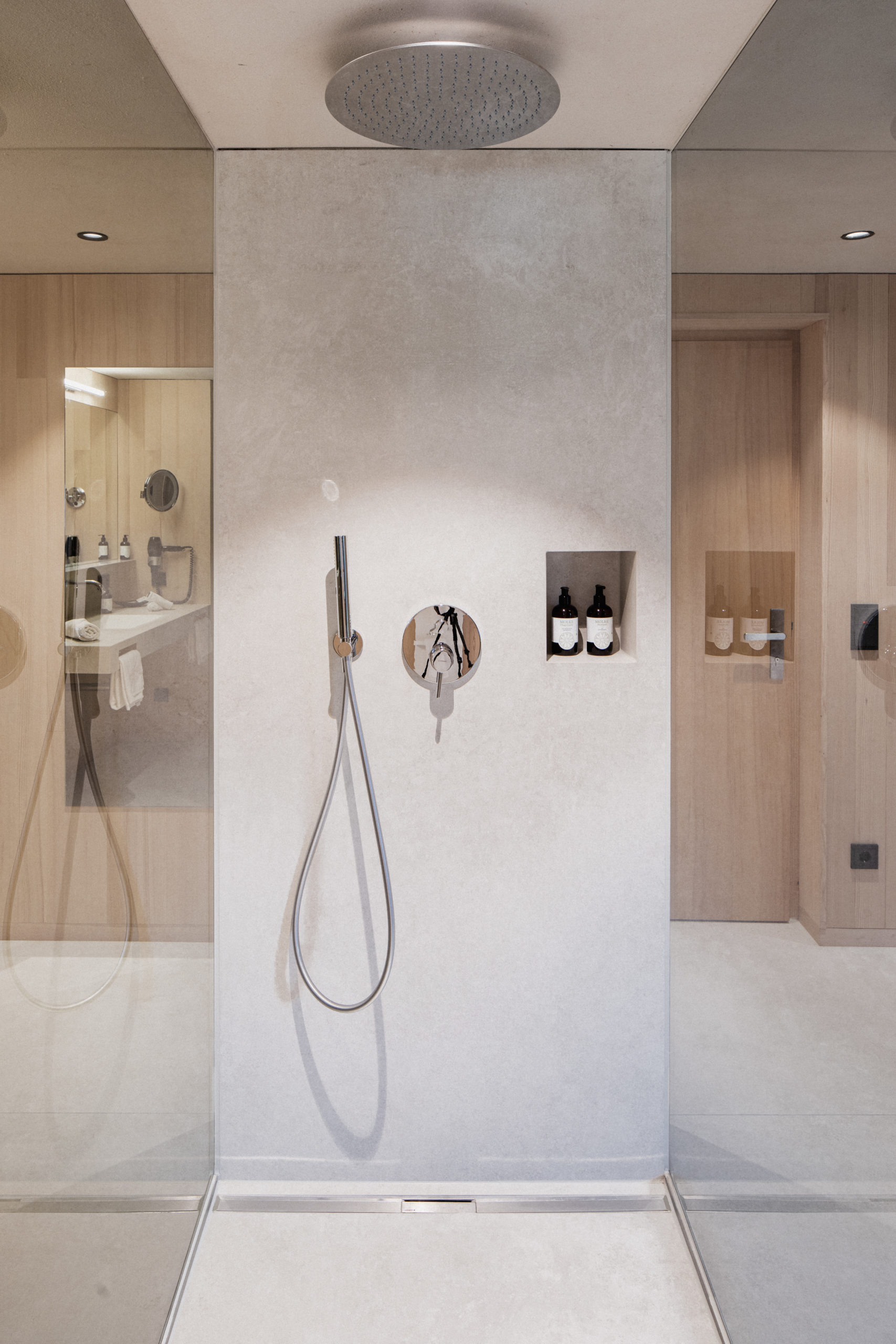 hotelamholand_bad_pacific blanco (7)